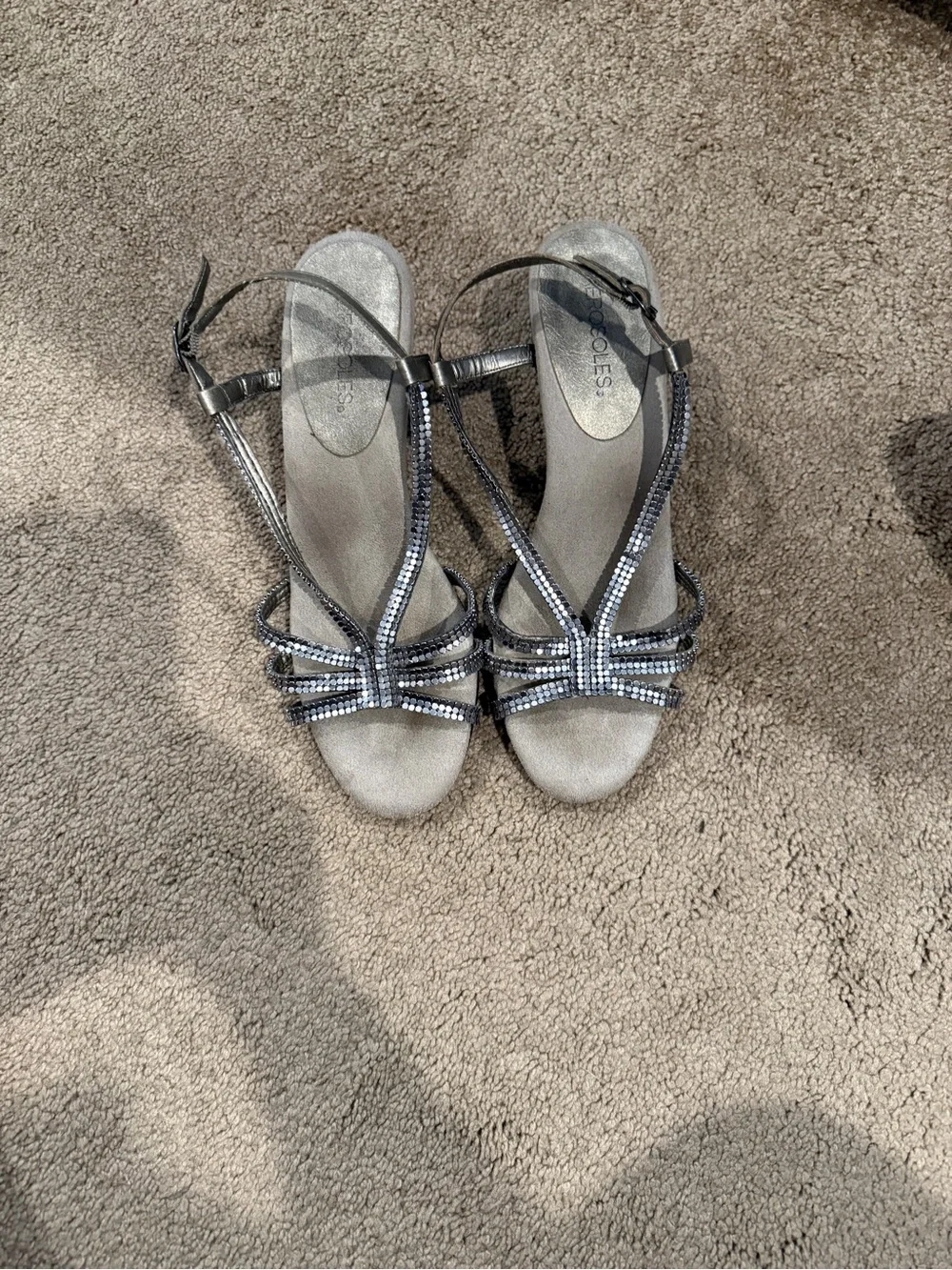 AEROSOLES Silver T-Strap Rhinestone Sandals